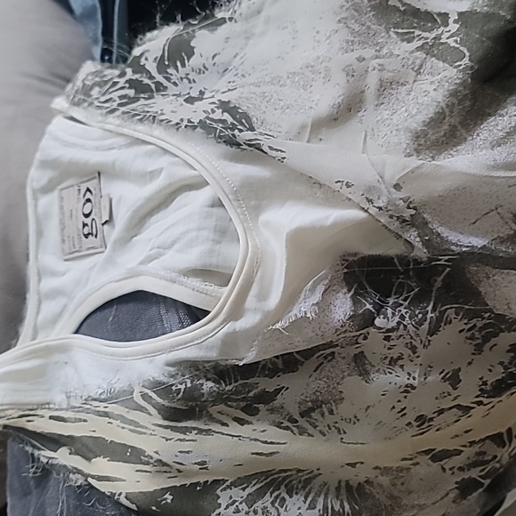 Go by GoSilk Tank Top Ivory G 100% Silk Sheer Hem Raw Edge Sleeveless‎ Blouse - Picture 2 of 14